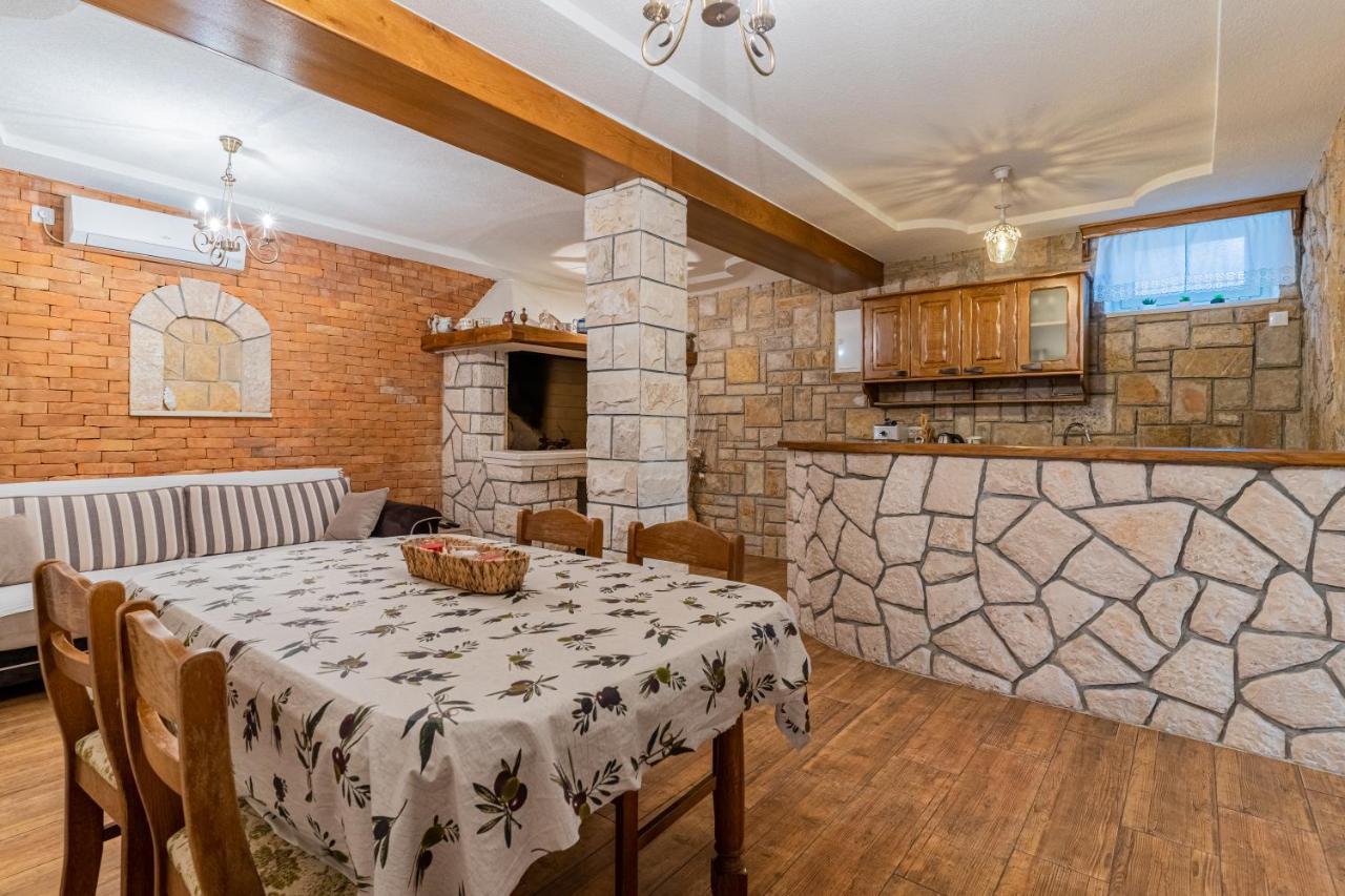 Orlec Apartment Jurasic מראה חיצוני תמונה