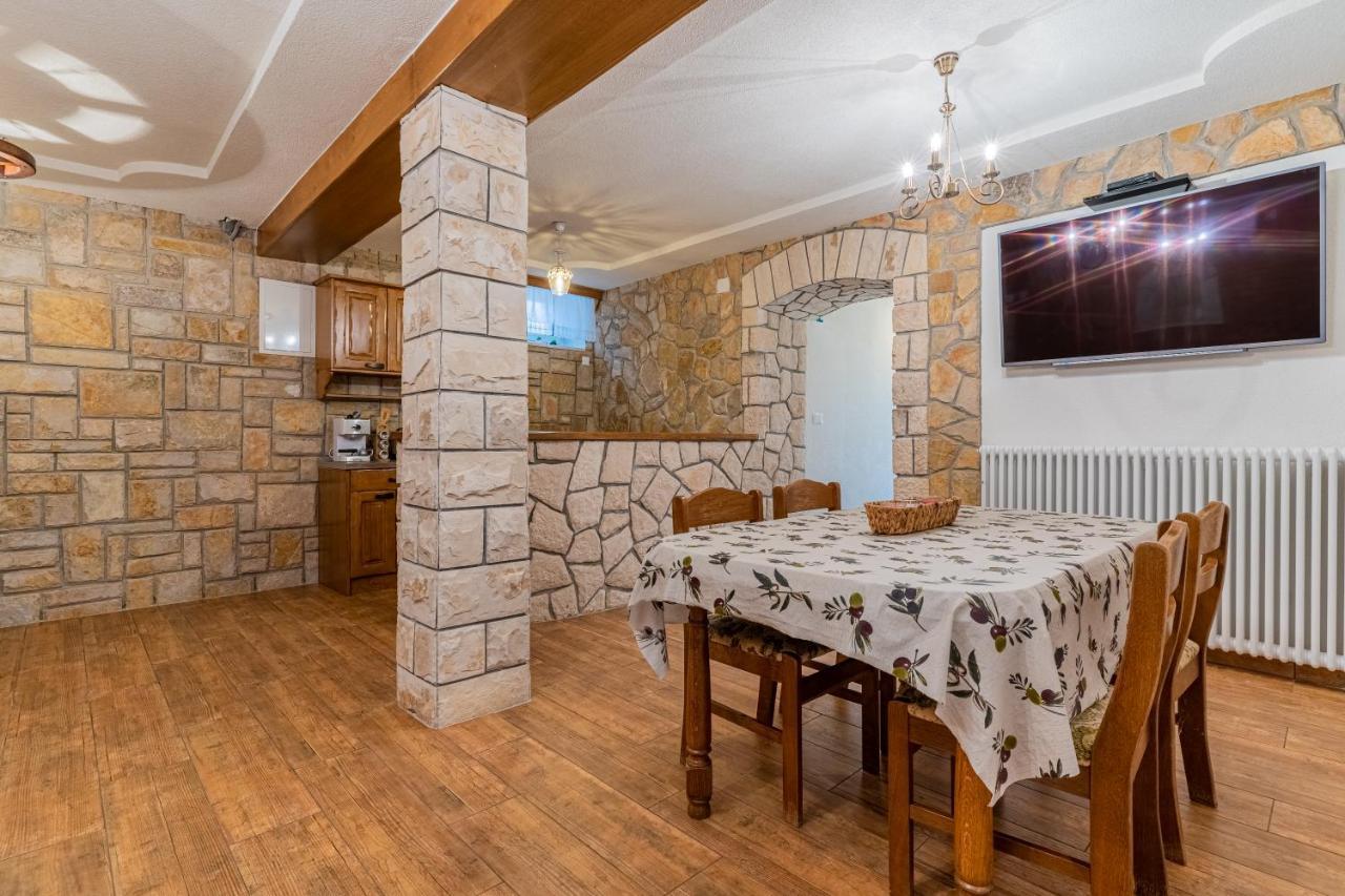 Orlec Apartment Jurasic מראה חיצוני תמונה