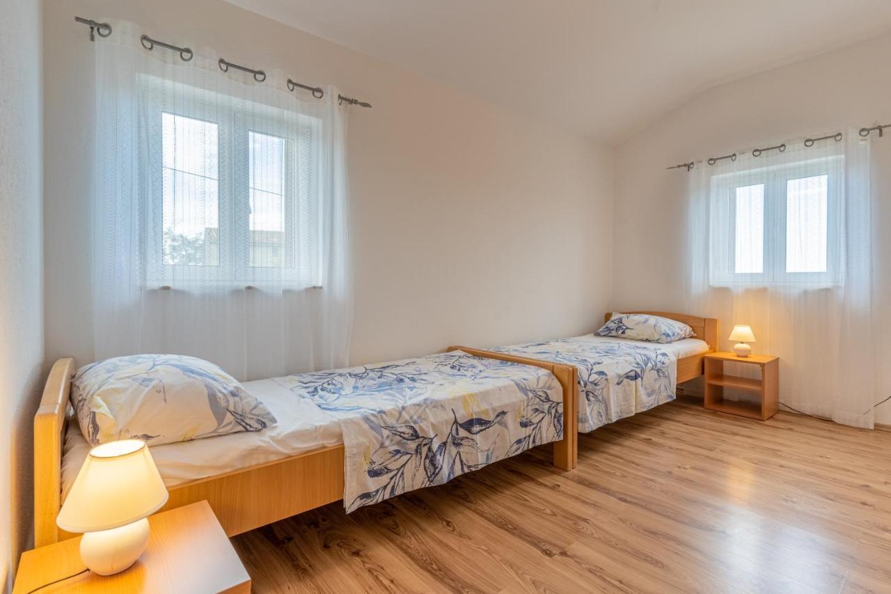 Orlec Apartment Jurasic מראה חיצוני תמונה